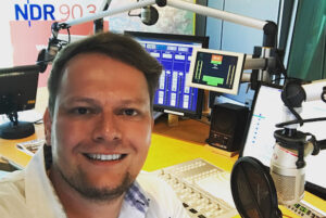 Arne Wiechern im NDR 90,3 -Studio